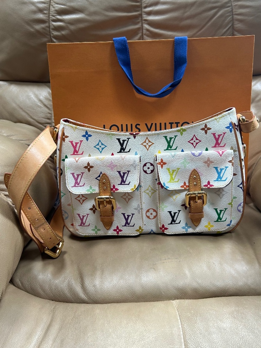 Gorgeous Louis Vuitton MURAKAMI BLANC Limited Lodge bag🩷🩵💜❤️🤎